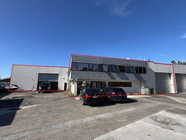 Affordable Wairau industrial with container drop