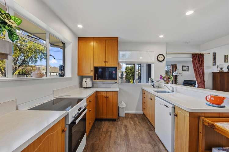 85 Sparks Road_3
