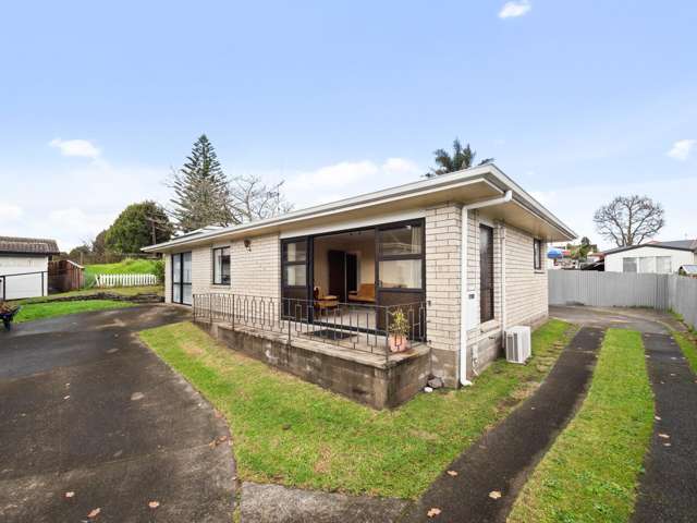 Easy Living on the Edge of Greerton