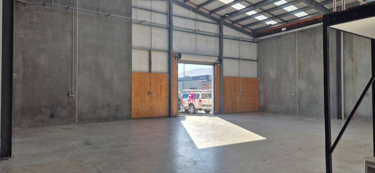 9 Oxford Mews (307 Queen Street) Richmond_2