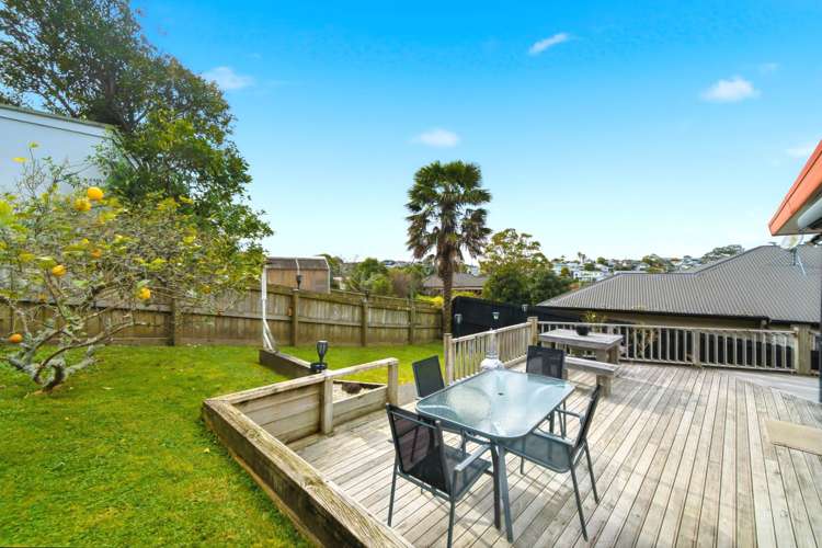 9 Lyttelton Avenue Forrest Hill_10