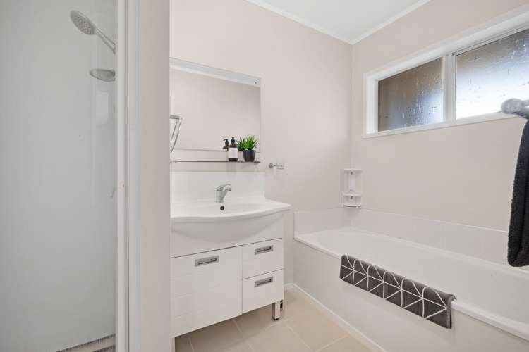 2/24 Highland Park Drive Highland Park_12