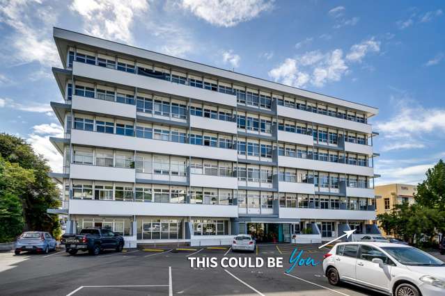 8/3 (GH) Shakespeare Road Napier South_2