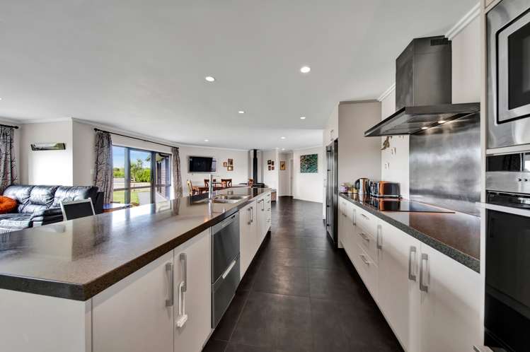 506 Egmont Road Hillsborough_24