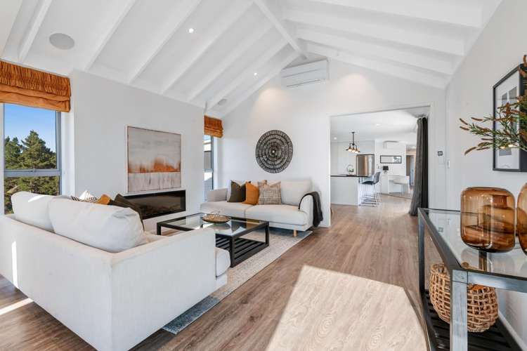 1/4 Roberts Road Matakatia_15