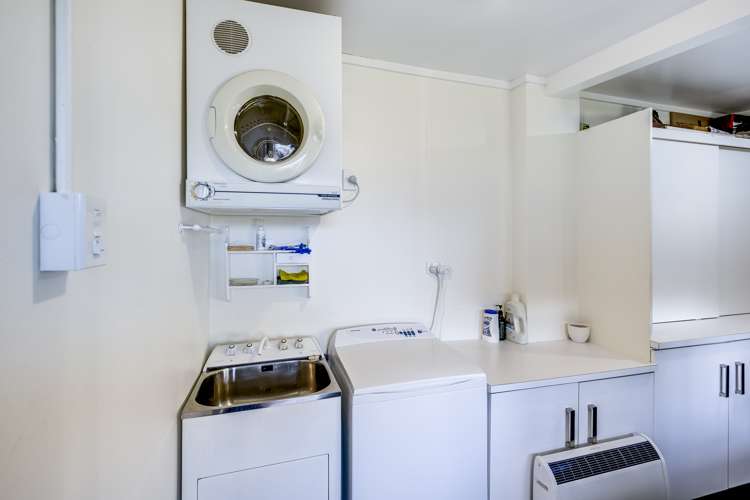 206 Lyndon Road West Hastings_15