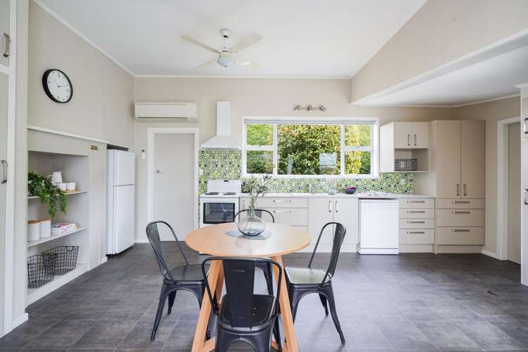 8 Osborne Street Riverton_3