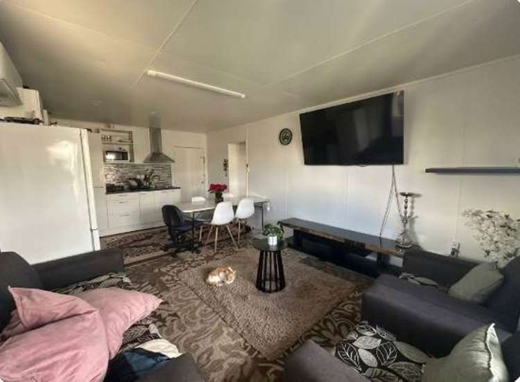 581 Massey Road Mangere_11