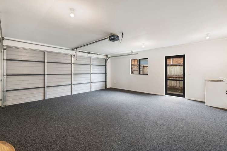 5 Ashkirk Place Wattle Downs_18