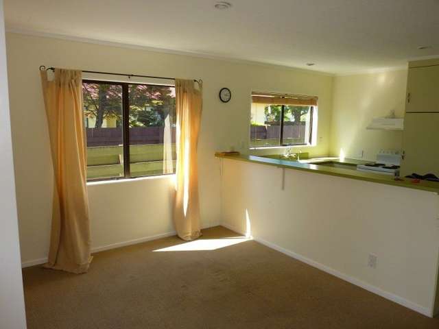 19a Hilton Grove Kelvin Grove_2