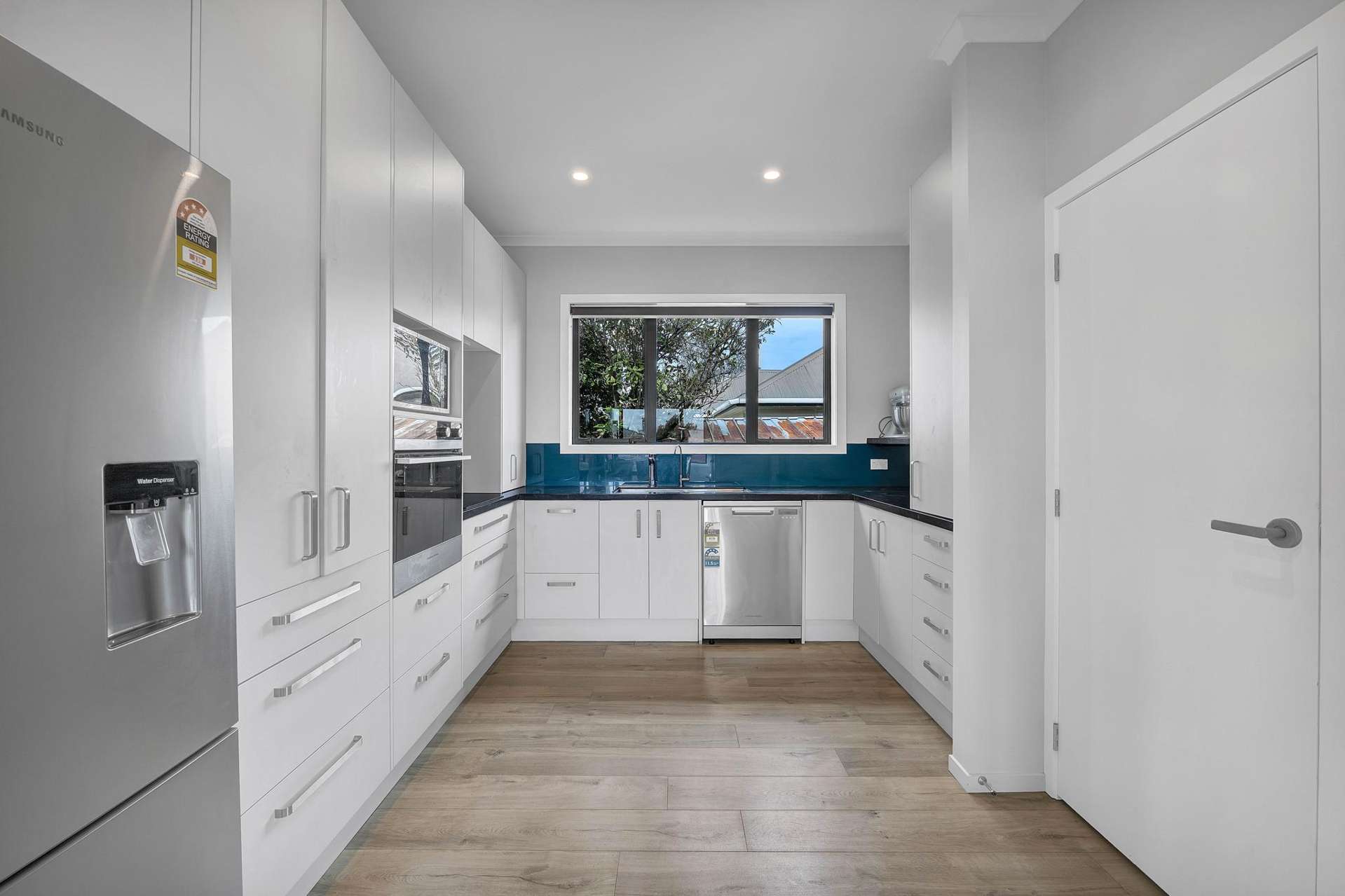 41 Swansea Road Stratford_0