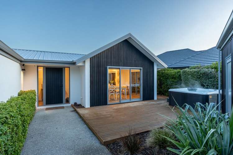 3 Shipton Court Lower Shotover_19