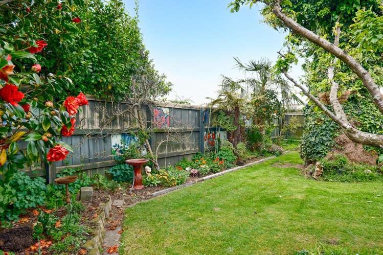 32B Seddon Street Glenholme_13