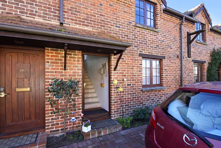 9/7 Quiet Woman Way Monaco_19