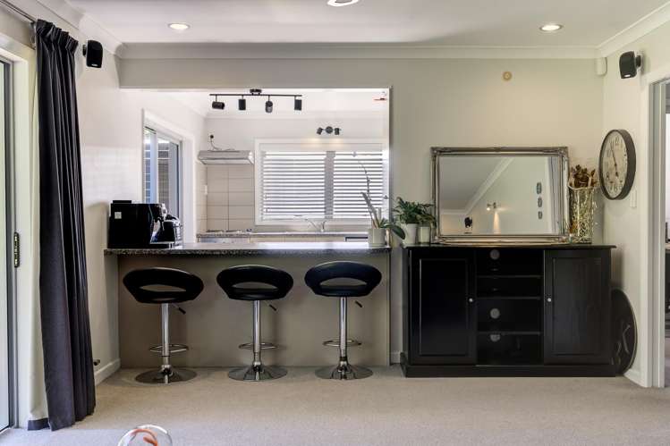 24 Splitt Avenue Glenview_6