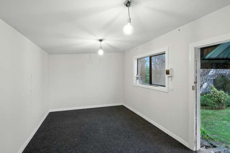 19 Sullivan Avenue Woolston_13