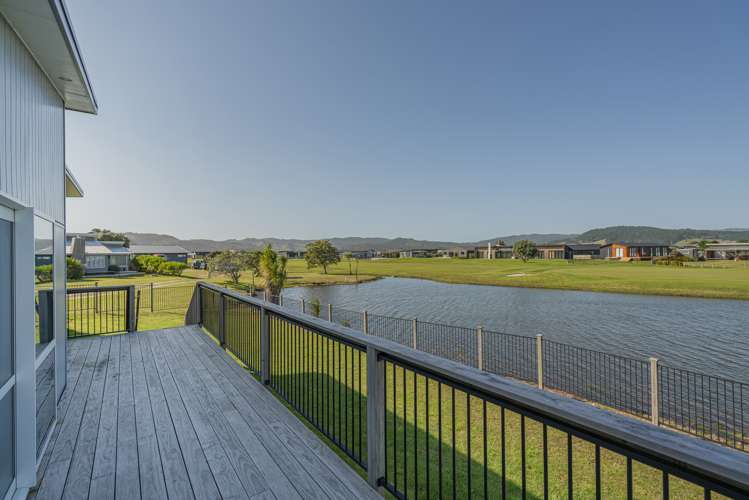 114 The Fairway Matarangi_15