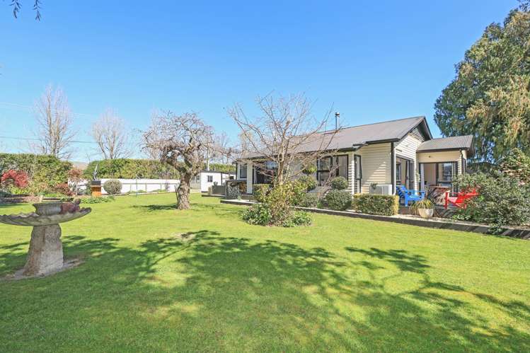 7 Longlands Road East Longlands_13