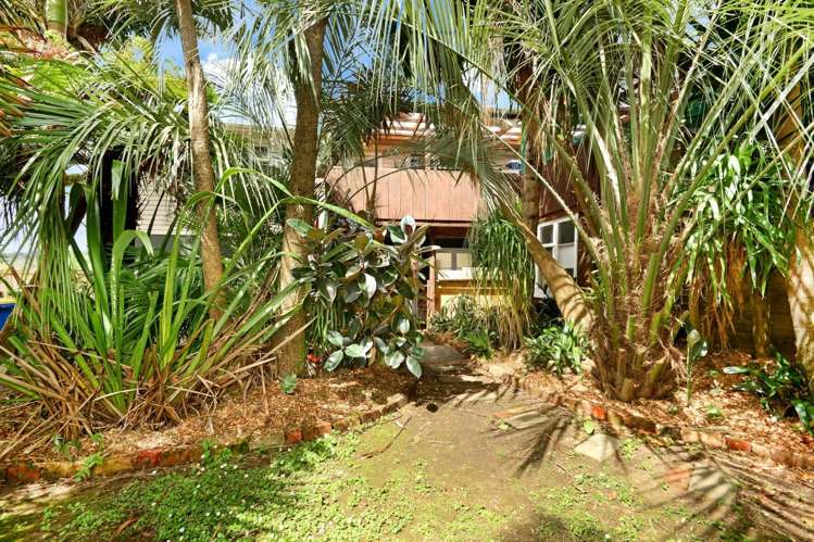 42 Lauderdale Road Birkdale_22