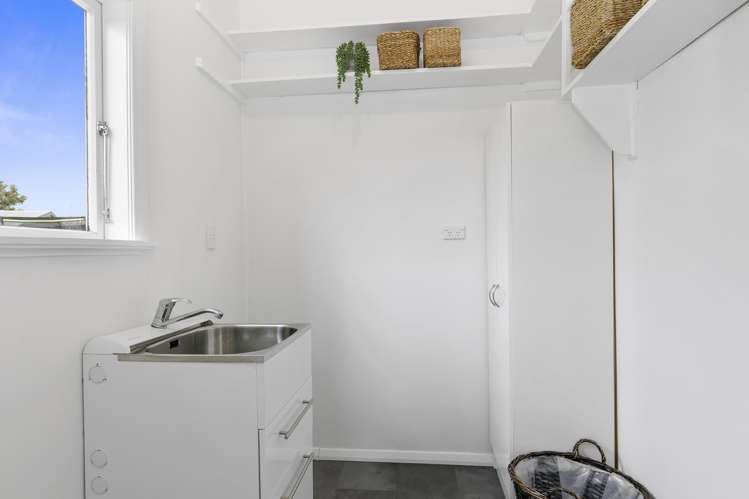 14C Sharpe Crescent Wainuiomata_16