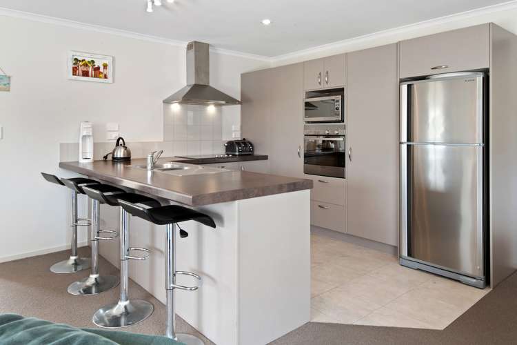 7 Sando Way One Tree Point_7