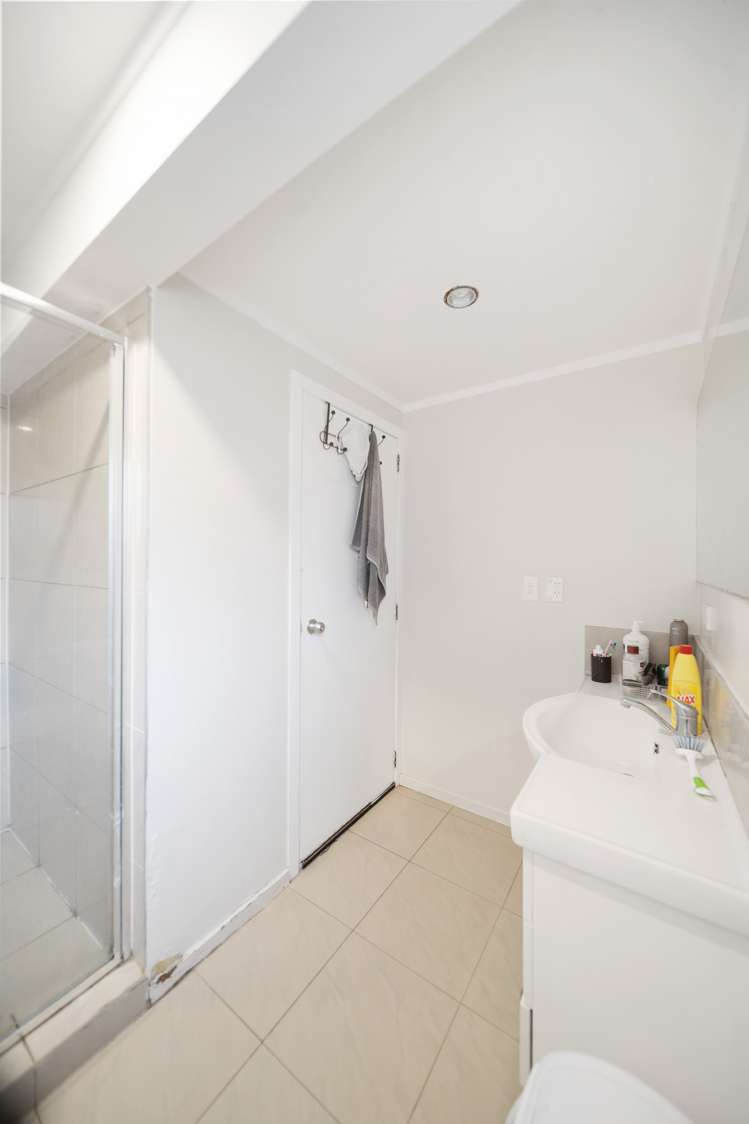 12 Ronald Place Manurewa_10