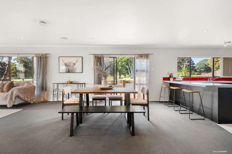 86 Racecourse Road_5