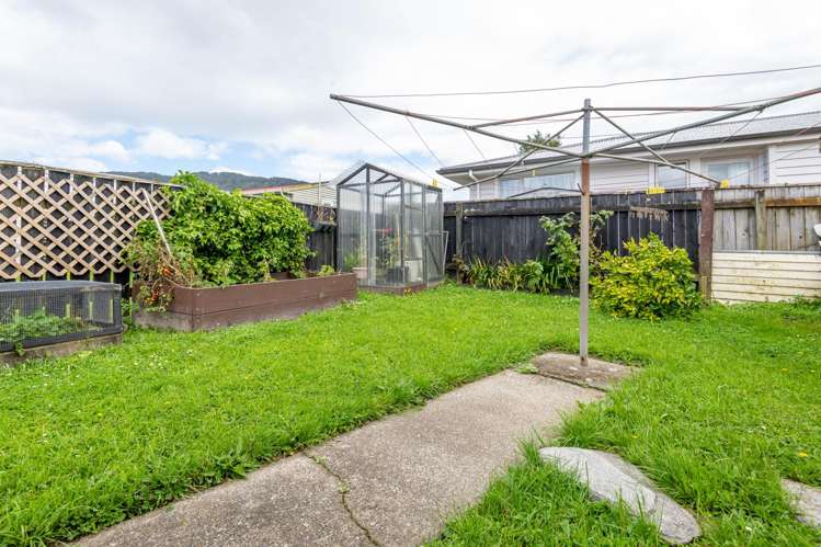 5 The Strand Wainuiomata_13