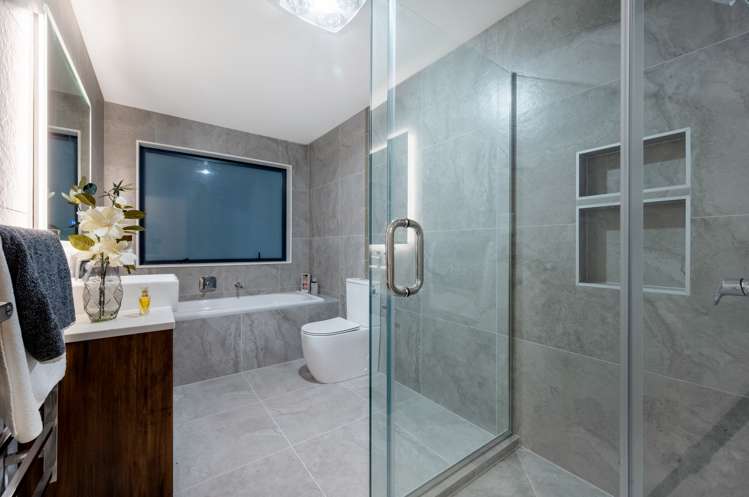 6 Lisnoble Road Flat Bush_15