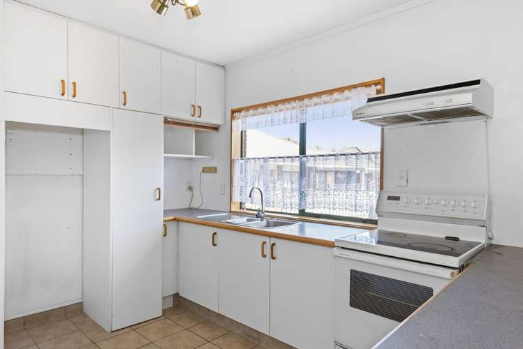 2/4 Parker Avenue New Lynn_3