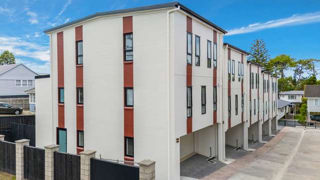3.5 Bedroom + Double Garage - Brand New !!!