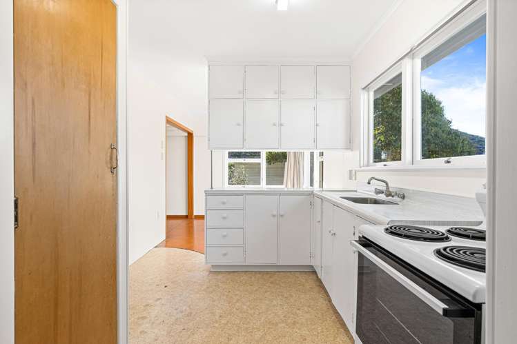4257 Great North Road_4