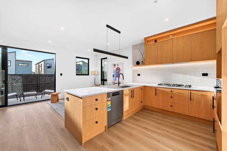 37 Wavecrest Lane Hobsonville_11