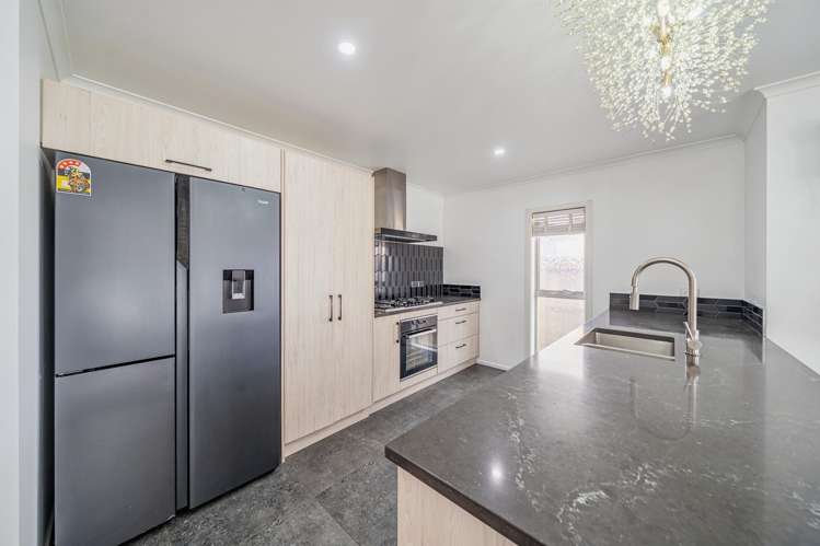 7 Martha Turnell Crescent Manor Park_7