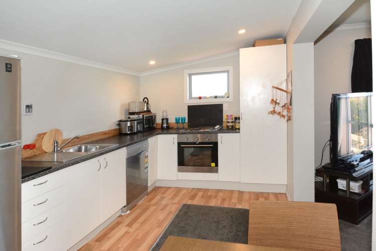 2 Kirkland Street Green Island_11