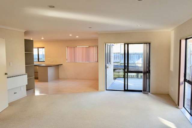 43 Baverstock Road Flat Bush_1