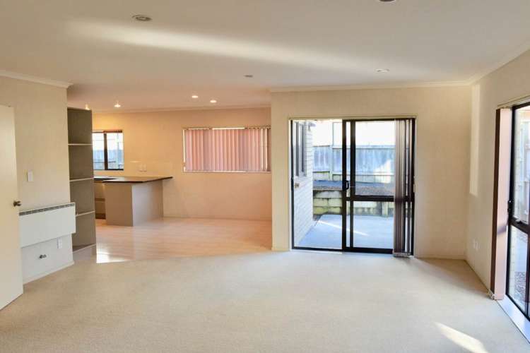 43 Baverstock Road Flat Bush_1