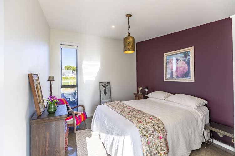 20 White Road Otane_14