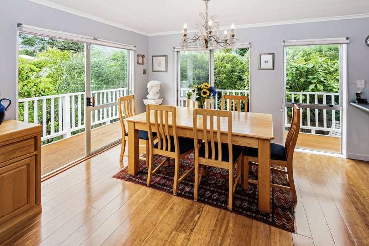 76a Beach Road Mellons Bay_10