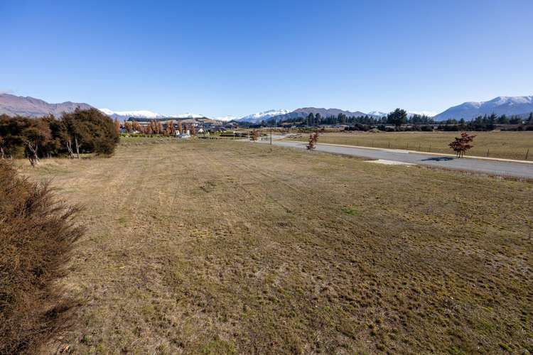 2 Radiata Drive Albert Town_7