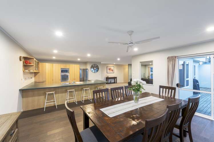 23 Tirohunga Drive Henderson_12