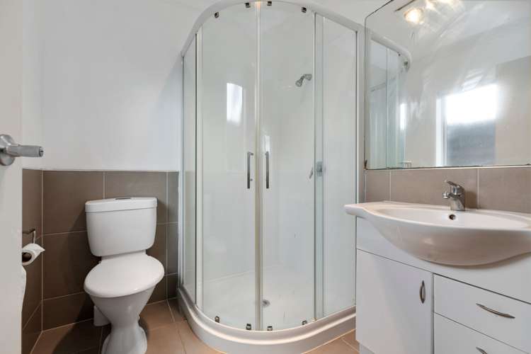 61c Queen Road Bellevue_16