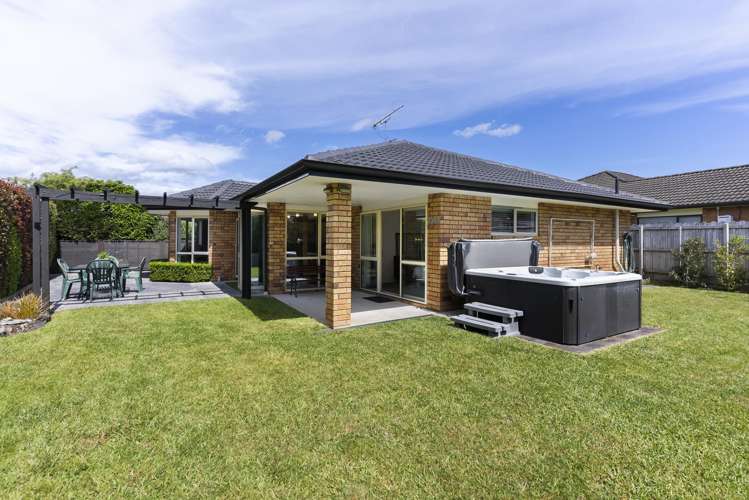 49 Lothian Brae Wattle Downs_1