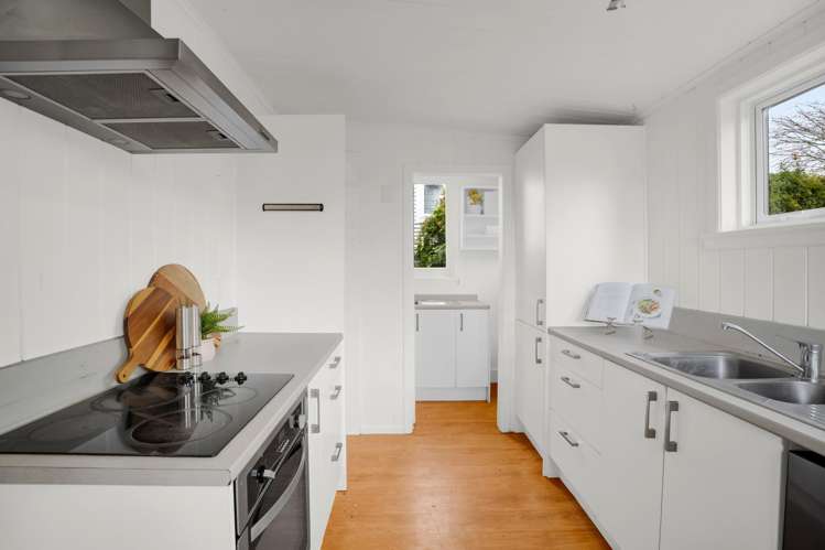 50 Brooklands Road Brooklands_11