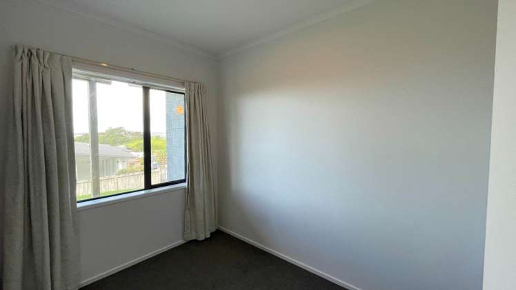 80 Waldorf Crescent Orewa_5