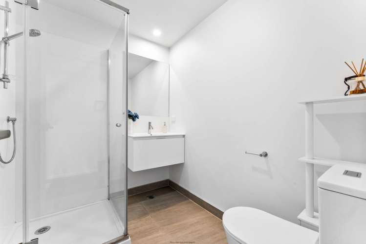 14 Dorothy Thorpe Way New Lynn_9