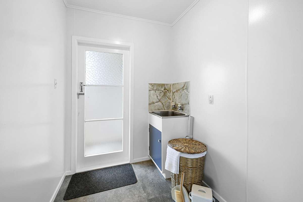 2/6 Essex Street_4