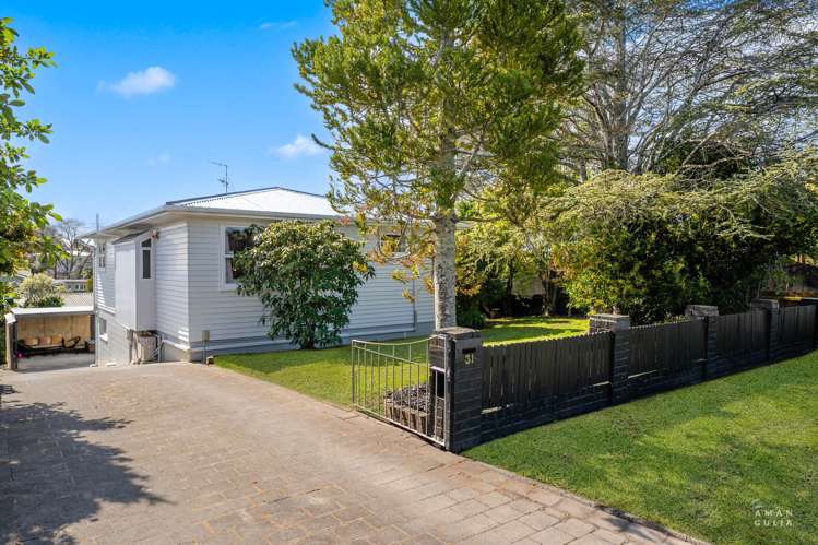 31 Bodi Place Te Atatu South_13