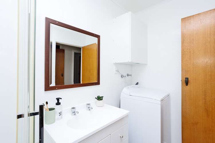 2/237 Queens Drive Windsor_17