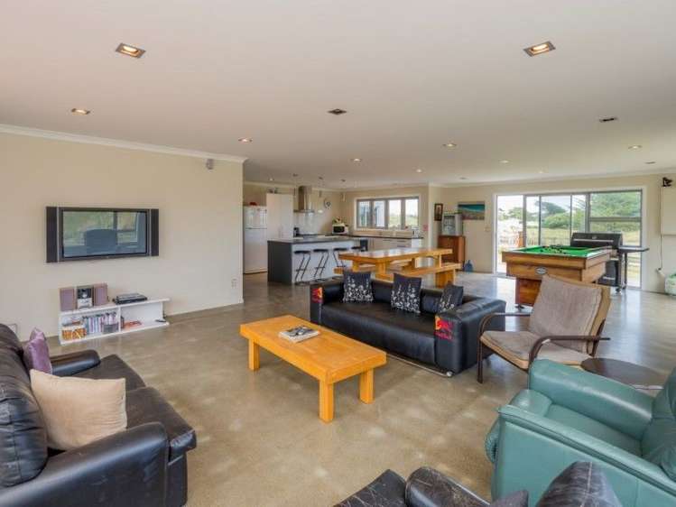 183 Park Avenue Waitarere Beach_3